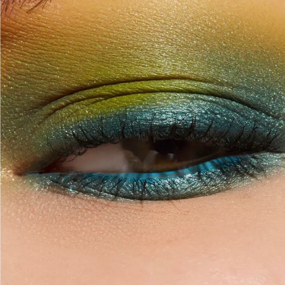 68-MAC CONNECT IN COLOR 12-PAN EYESHADOW HI FI COLOUR PALETTE - Picture 4 of 9